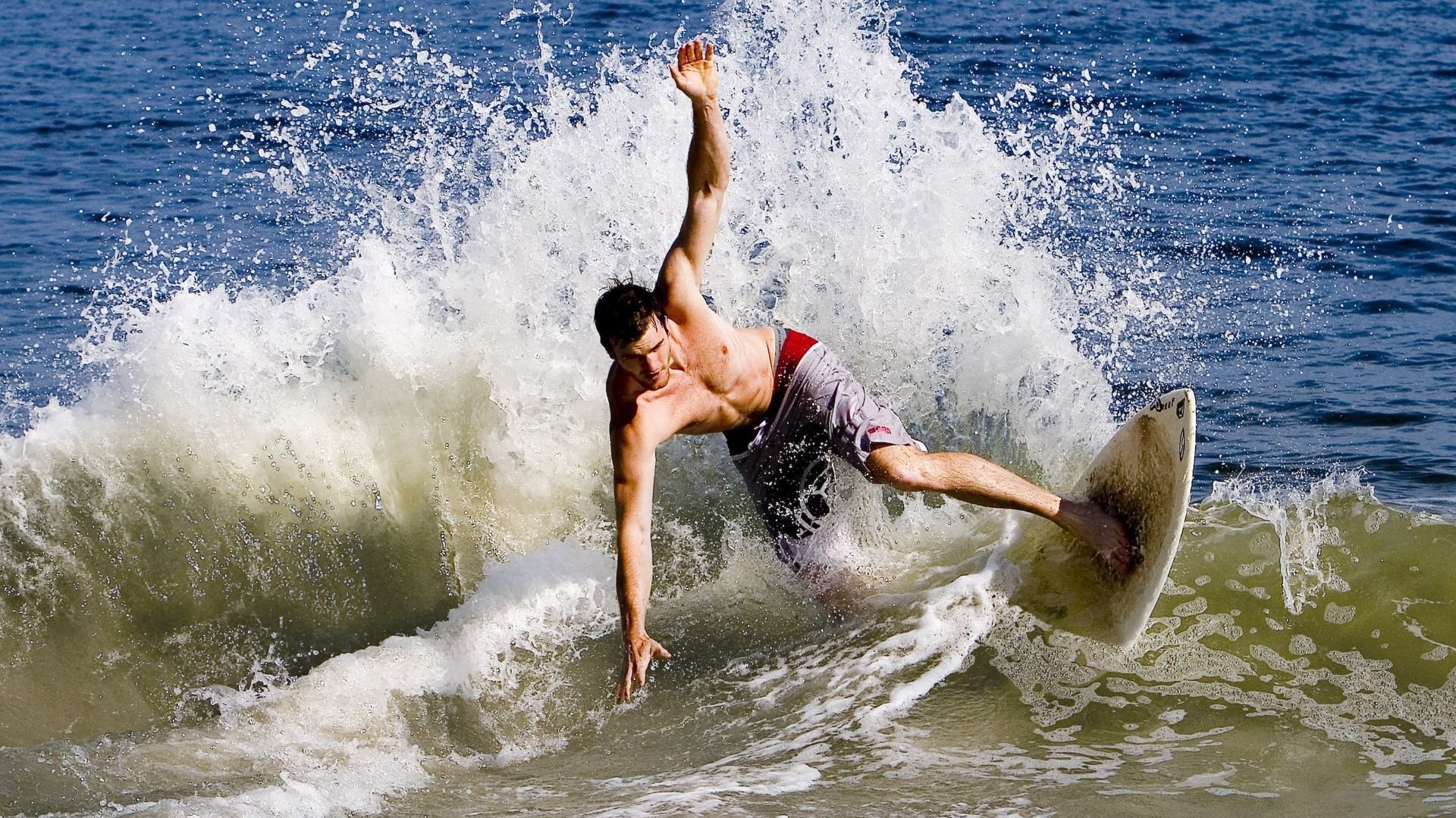 从贝蒂斯到世界杯，巴斯托尼如何终结一个时代并接管美加墨赛场